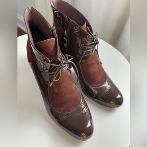 Dark Brown Leather and Suede Ankle Booties, sz 40 (EUR) - see NOTE below